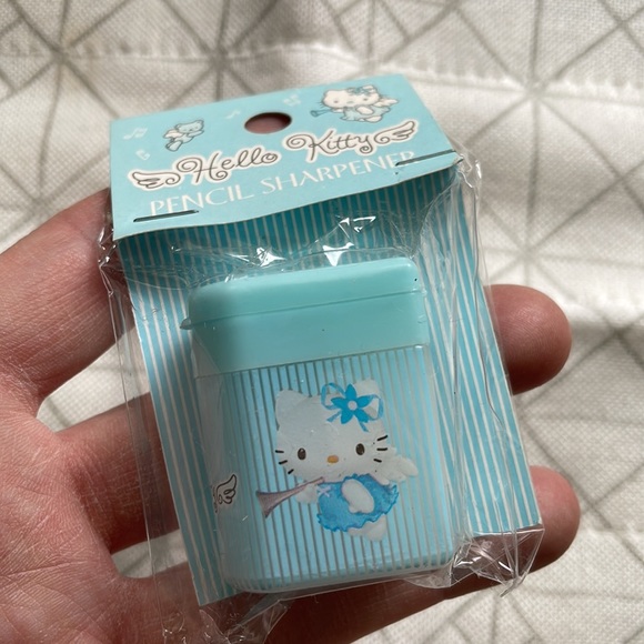 Blue Angel Hello Kitty Pencil Sharpener Sanrio 2001 - Picture 2 of 5